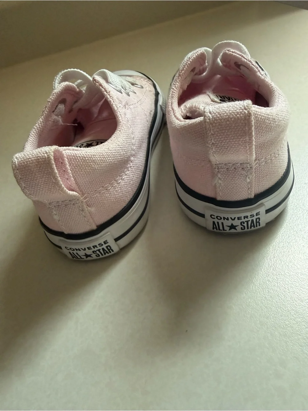 Converse Toddler Pink Low-Top Canvas Sneakers Size 7